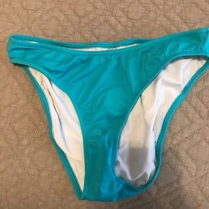 Venus women’s swimsuit bottom (size 6) never worn